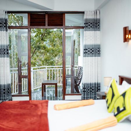 נלת'אניה Adams Peak Inn מראה חיצוני תמונה