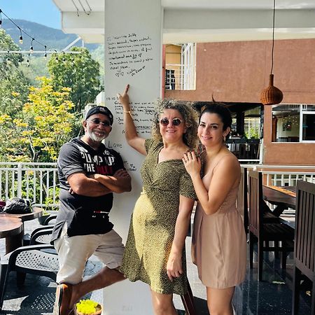 נלת'אניה Adams Peak Inn מראה חיצוני תמונה