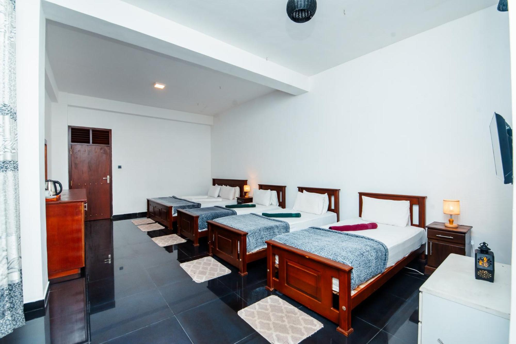 נלת'אניה Adams Peak Inn מראה חיצוני תמונה