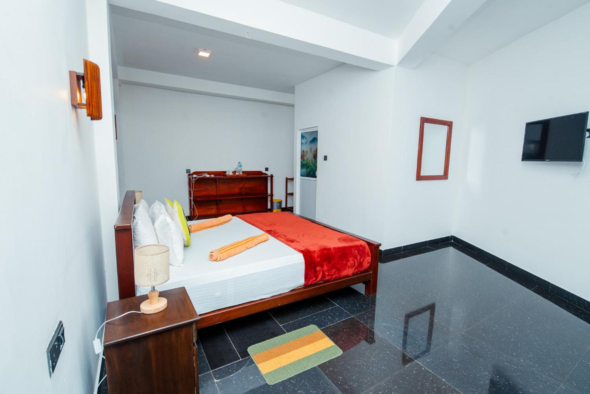 נלת'אניה Adams Peak Inn מראה חיצוני תמונה