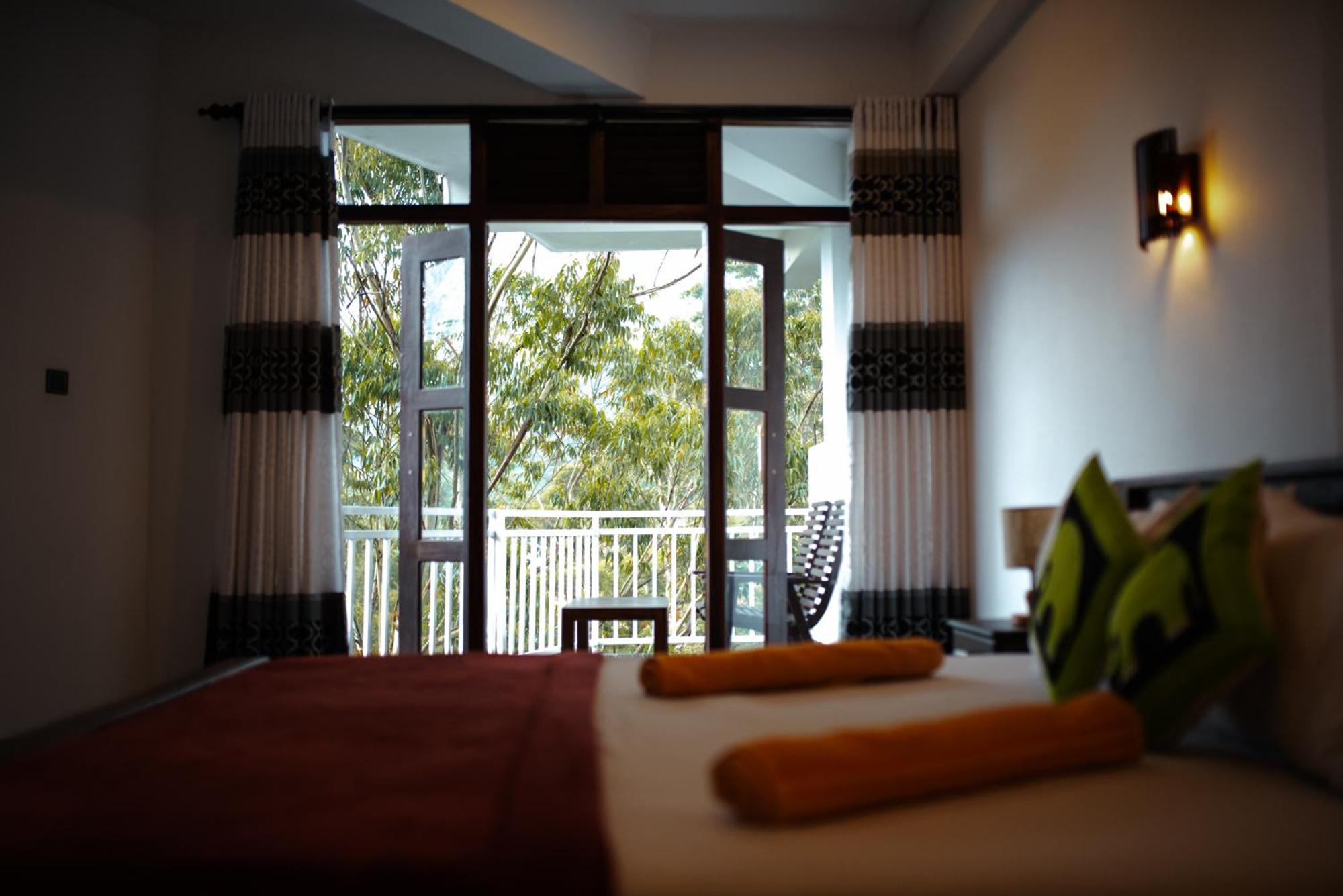 נלת'אניה Adams Peak Inn מראה חיצוני תמונה