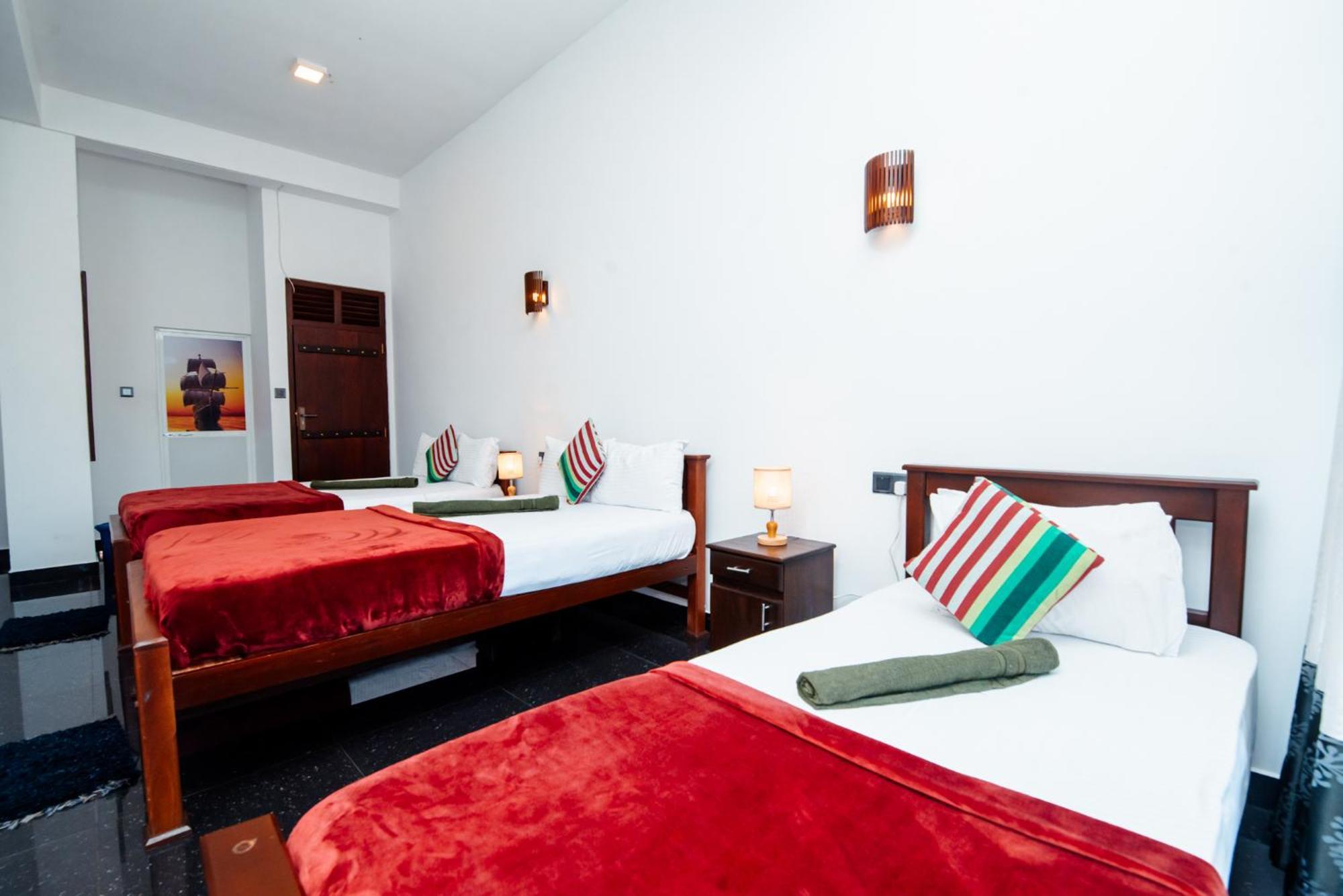 נלת'אניה Adams Peak Inn מראה חיצוני תמונה